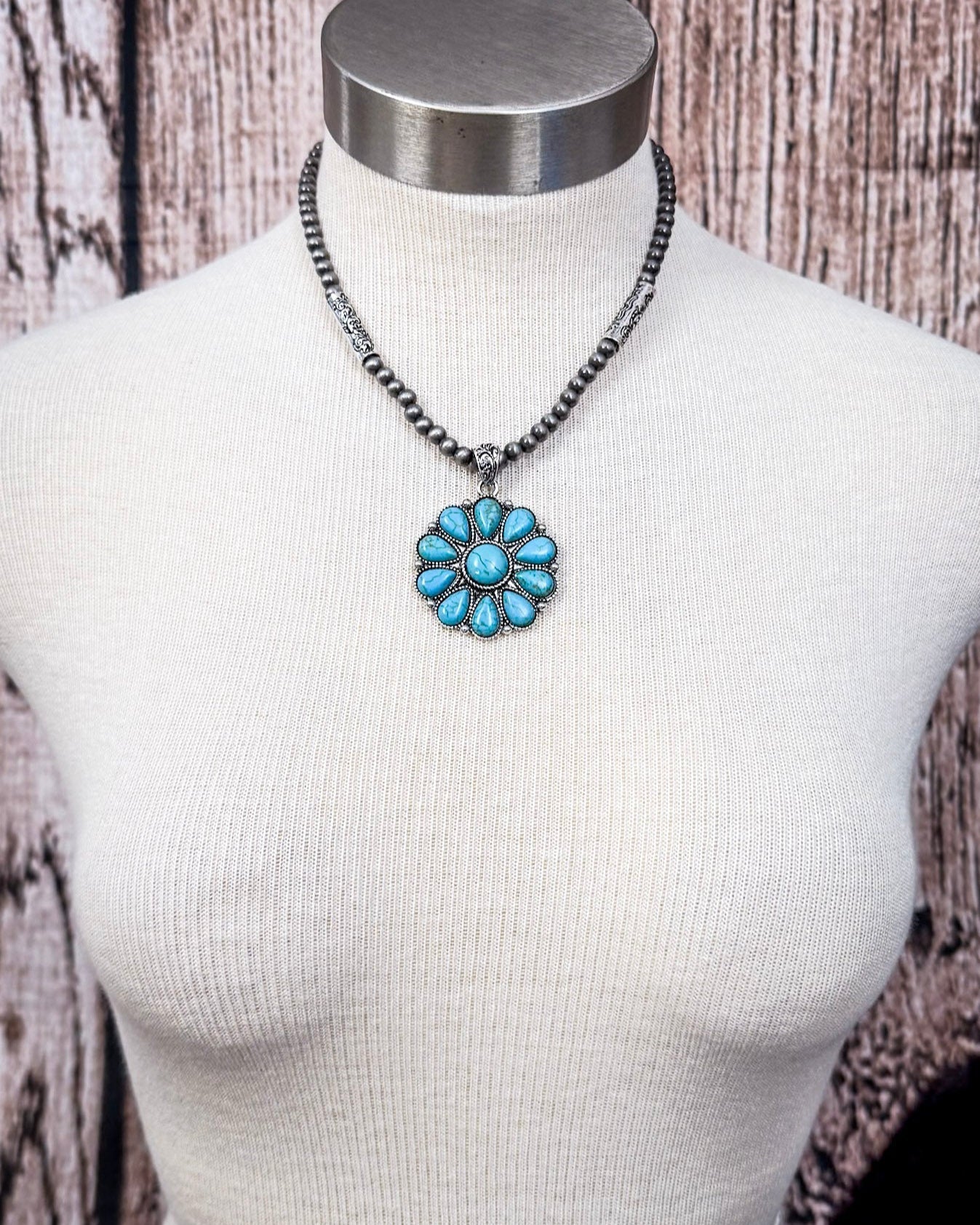Lola Flower Pendant Fashion Necklace
