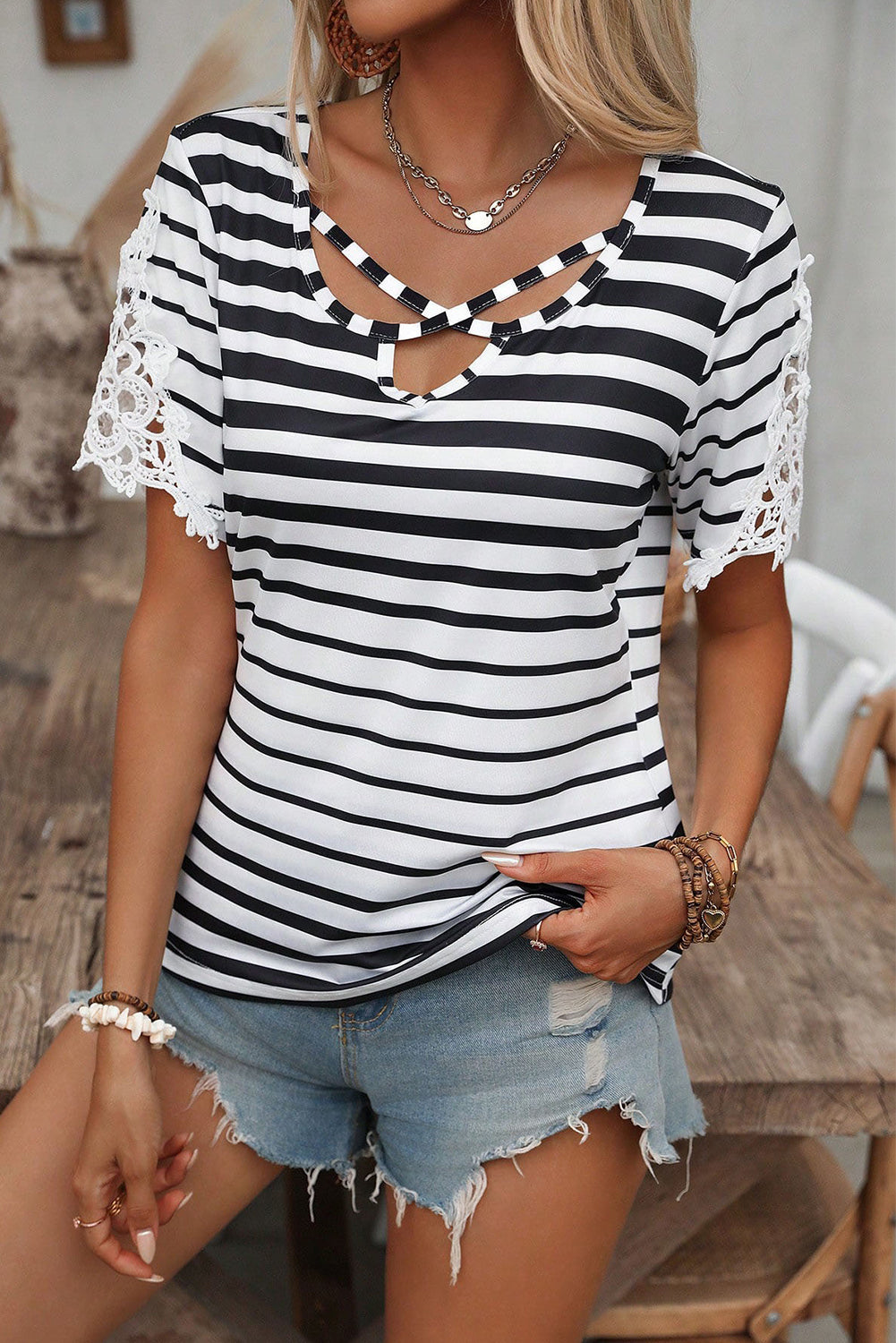 Black Stripe Criss Cross V Neck Lace Patchwork Sleeve T Shirt