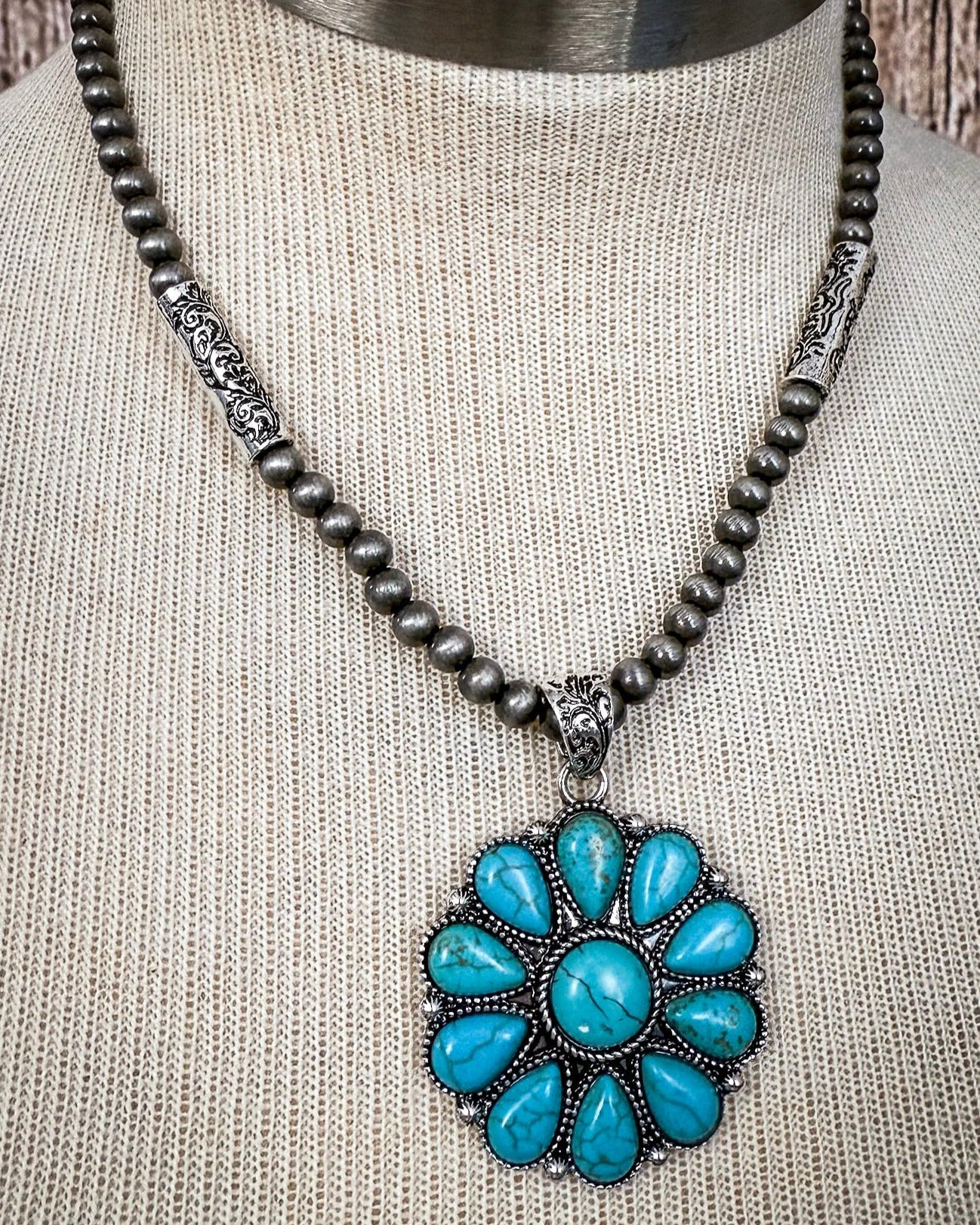 Lola Flower Pendant Fashion Necklace