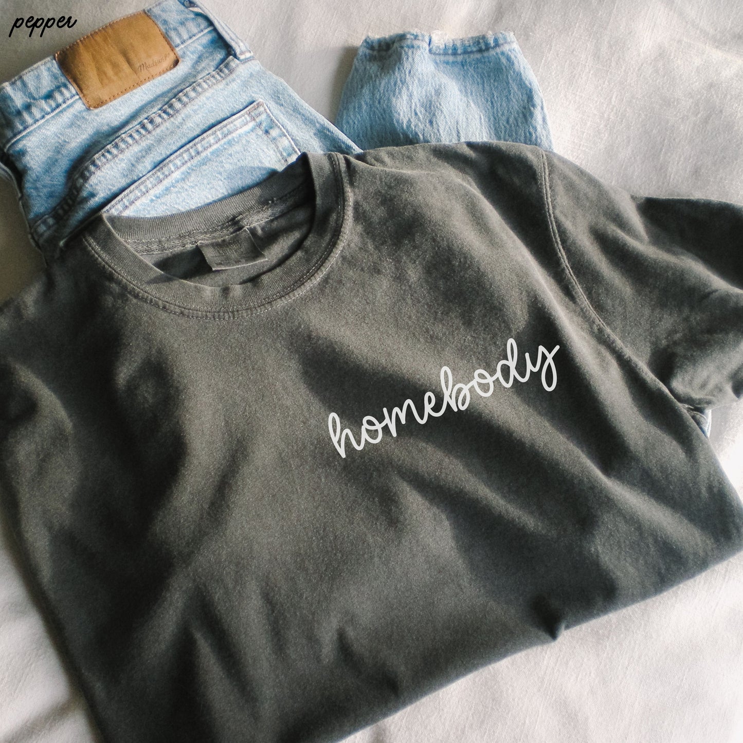 Homebody Cursive Tee *10 Colors (S-3X)