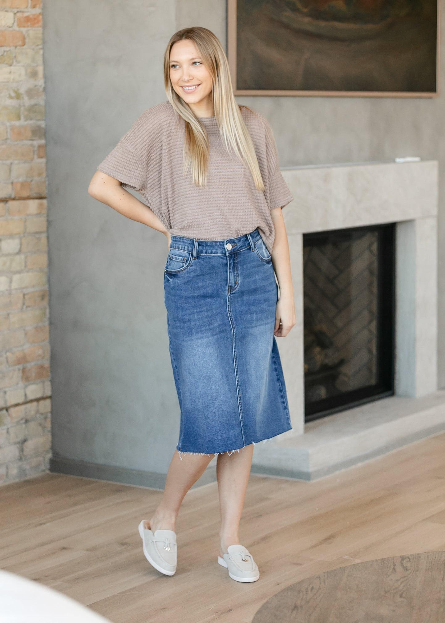 Rylin Raw Hem Midi Skirt